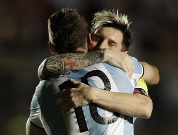 美洲杯阿根廷前场星光熠熠哥伦比亚锋线(阿根廷哥伦比亚回放)